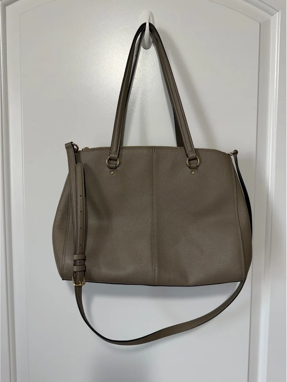 Coach Stanton Carryall Taupe Leather Shoulder Bag with Adjustable Strap